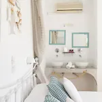 Hotel Onira 2*